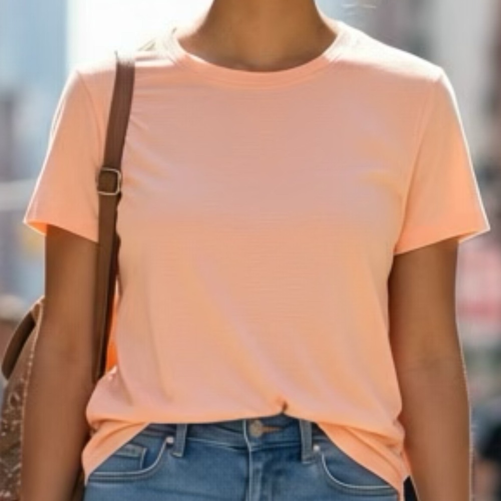 Universal Thread Womens Peach Glimmer Short‎ Sleeve Crew Neck T Shirt Size M